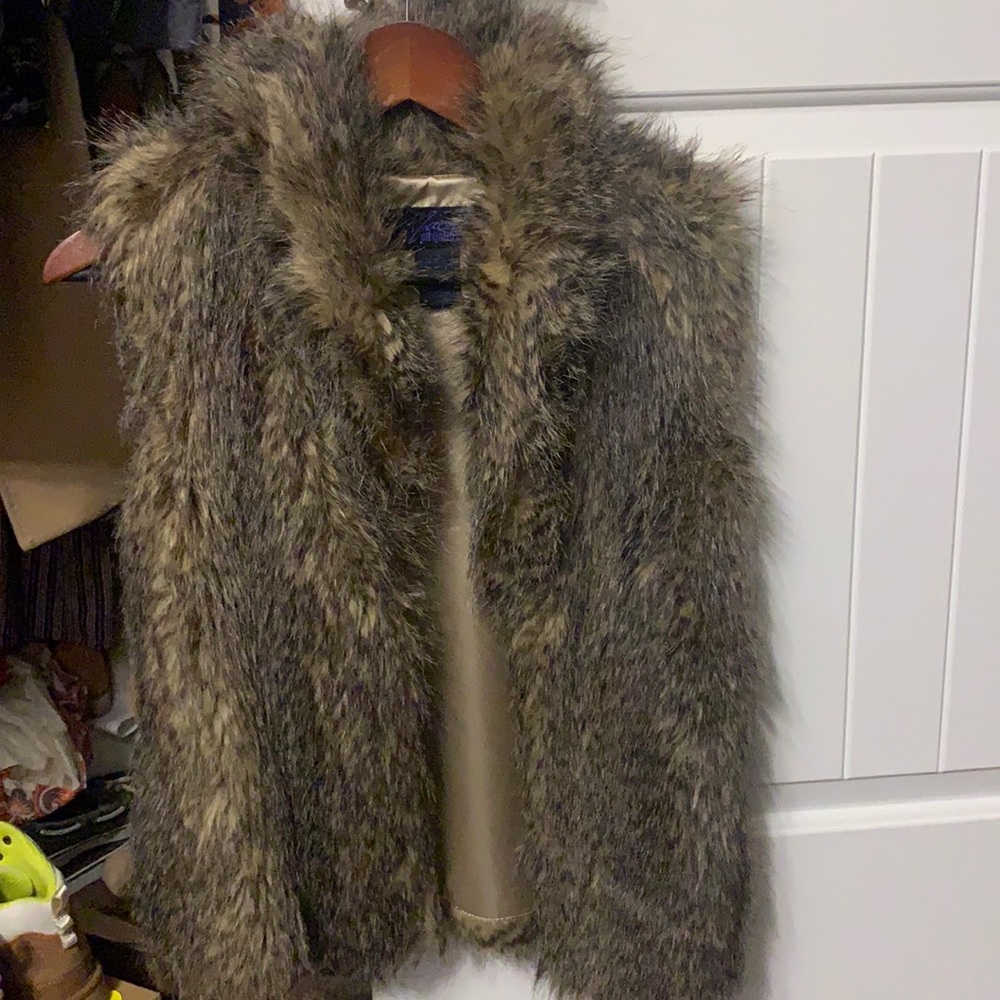 Jack BB Dakota faux fur vest